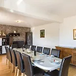 Ivy With Perfect Privacy, Pool, Sauna And Jacuzzi Homestay szállás *