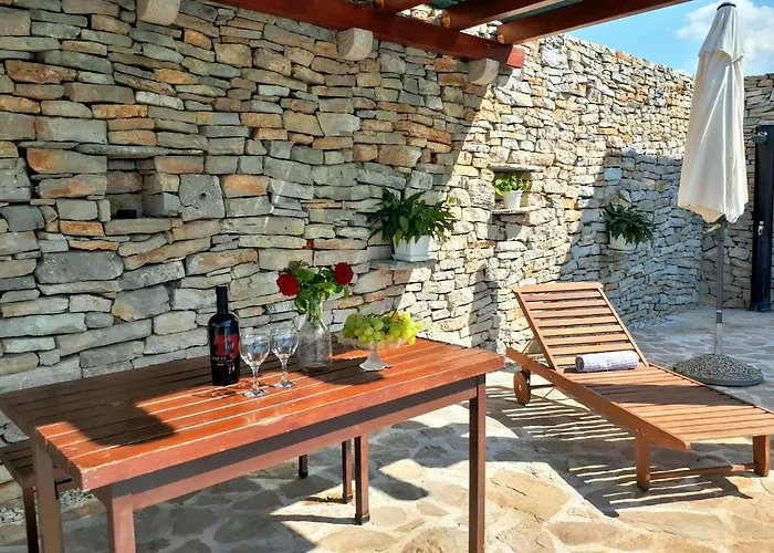 Alloggio in famiglia Ivy With Perfect Privacy, Pool, Sauna&jacuzzi *