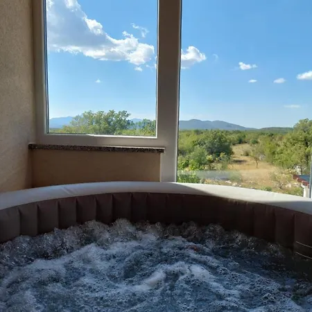 בית אירוח Ivy With Perfect Privacy, Pool, Sauna And Jacuzzi Opanci