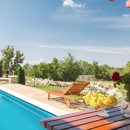 Ivy With Perfect Privacy, Pool, Sauna And Jacuzzi *