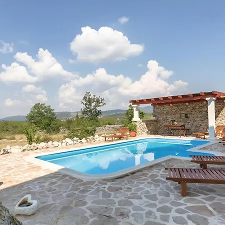 בית אירוח Ivy With Perfect Privacy, Pool, Sauna And Jacuzzi