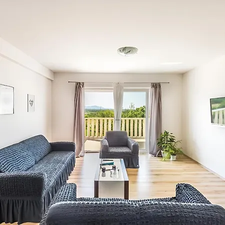 בית אירוח Ivy With Perfect Privacy, Pool, Sauna And Jacuzzi Opanci